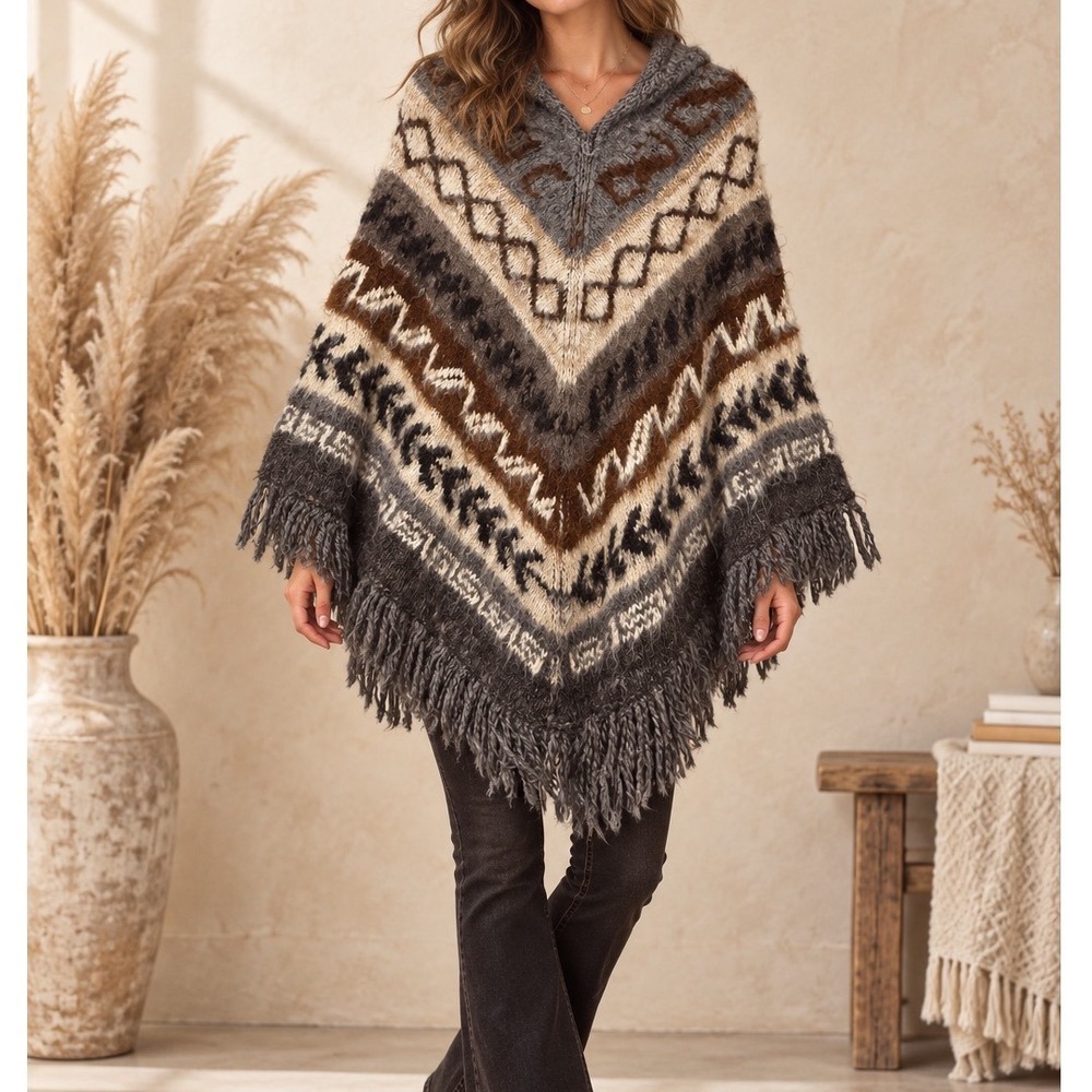 Handmade 100% Alpaca Wool Poncho Geometric Knit Fringe Cape Bolivia Grey C5